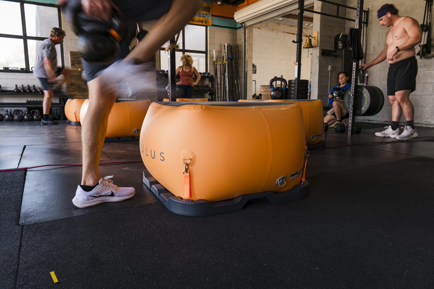 Box jump on the cube